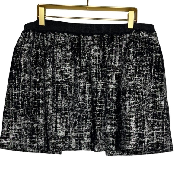 Milly Tweed Mini Skirt with Metallic Detail - Picture 8 of 8